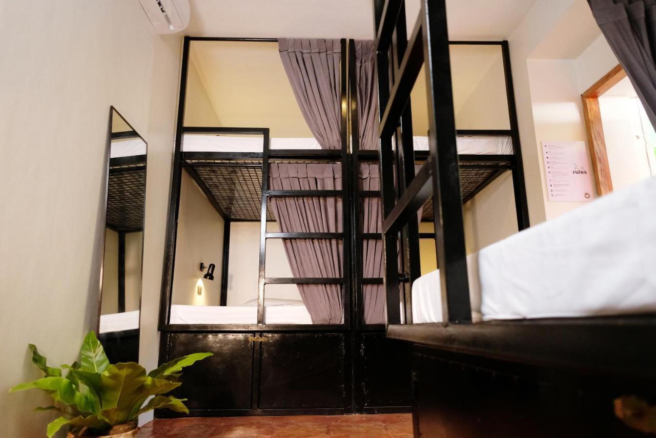 Mad Monkey Dumaguete Pansiyon Dumaguete City Dış mekan fotoğraf
