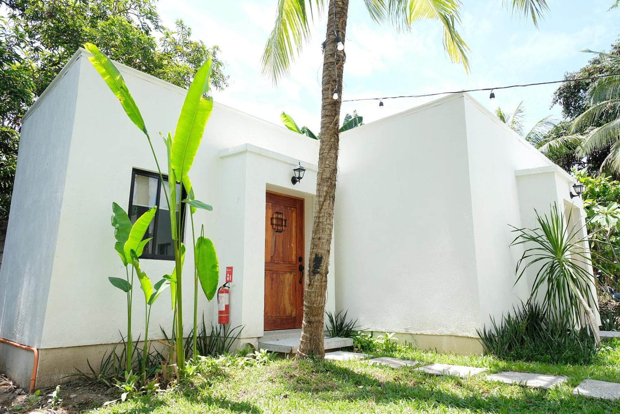 Mad Monkey Dumaguete Pansiyon Dumaguete City Dış mekan fotoğraf