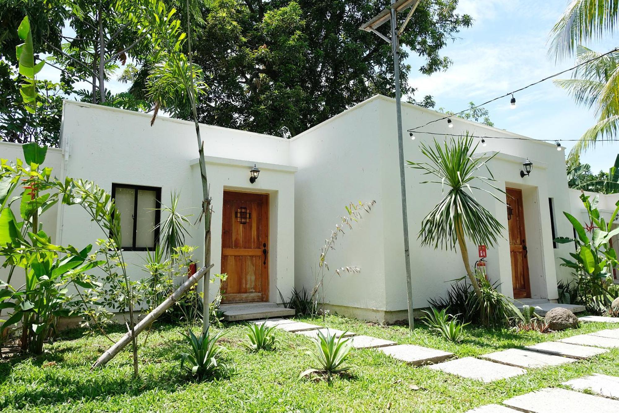 Mad Monkey Dumaguete Pansiyon Dumaguete City Dış mekan fotoğraf